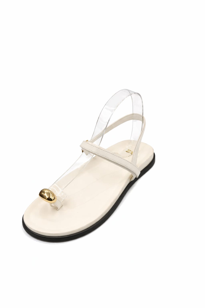Norah (Black, 36)