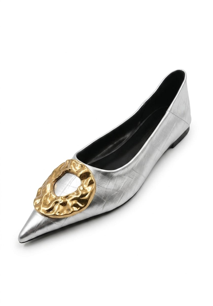 Becca (Black, 36)