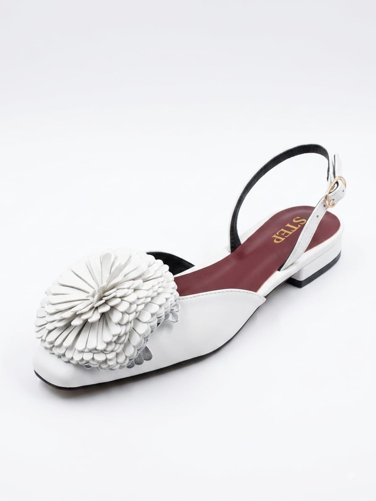 Elowyn (Black, 36)